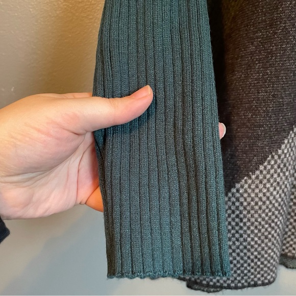 NWT Joseph A. Sz Large Women’s Green V-neck Oversized Sweater Argyle Block $78! - Picture 4 of 12